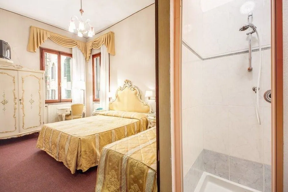 Hotel Albergo Basilea Venice